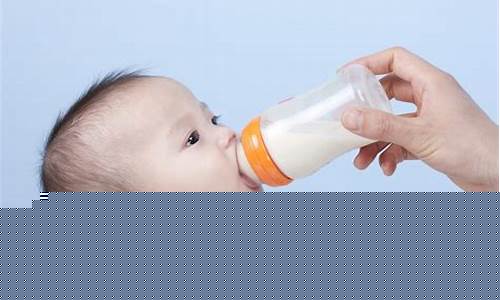 婴儿多久时间喂一次奶？