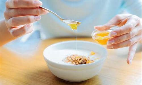 婴儿是否能吃蜂蜜？