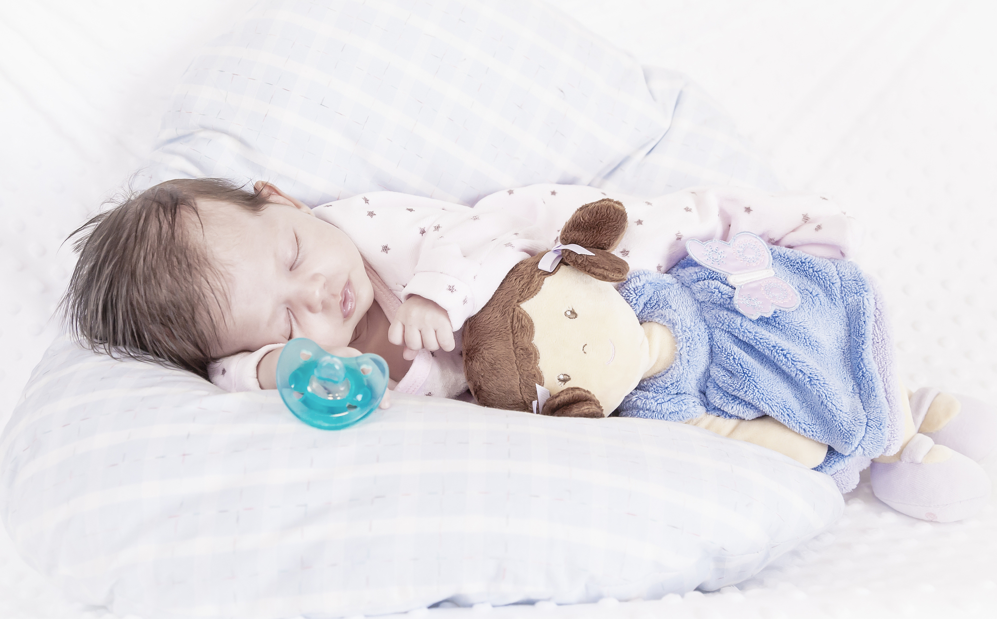 ﻿婴儿的睡眠周期是怎样的？