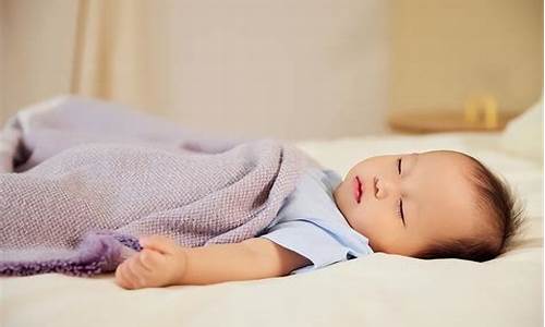 婴儿什么时候能开始使用牙刷？