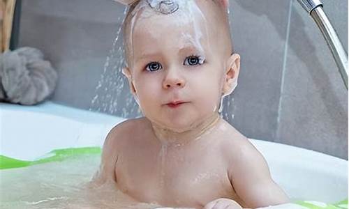 婴儿多久洗一次头？