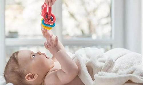 婴儿的运动协调能力如何发育？